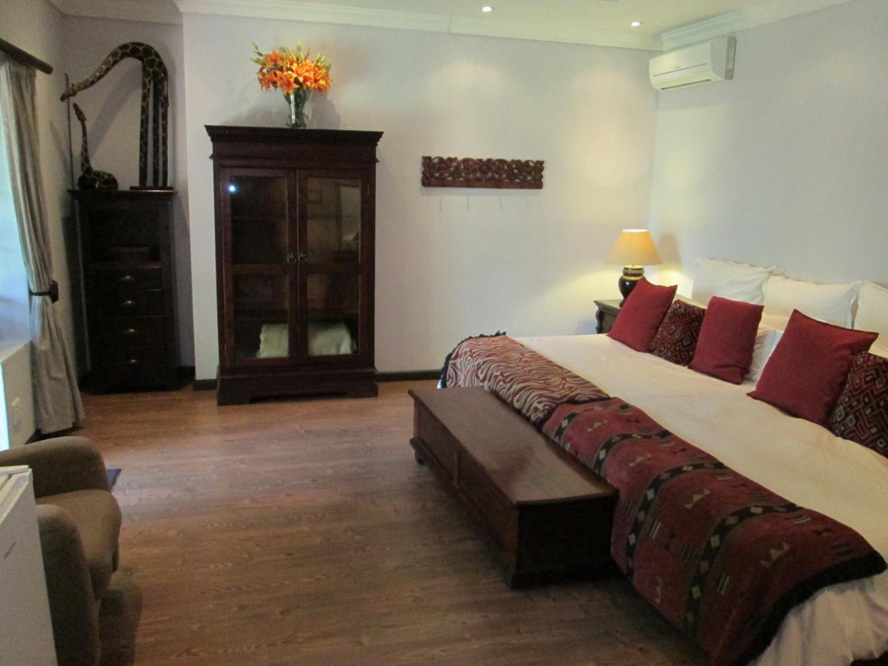 Tuskers Bush Lodge B&B Hartbeespoort Dış mekan fotoğraf